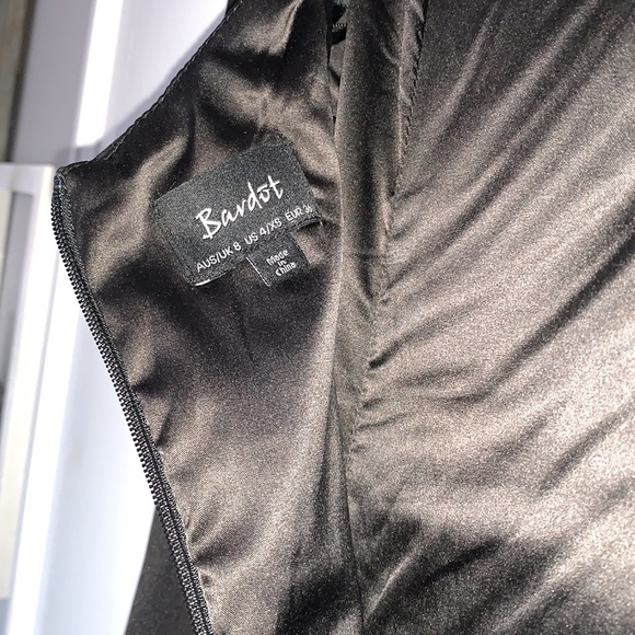 Bardot Rona Ruffle Midi Dress - Picture 6 of 6